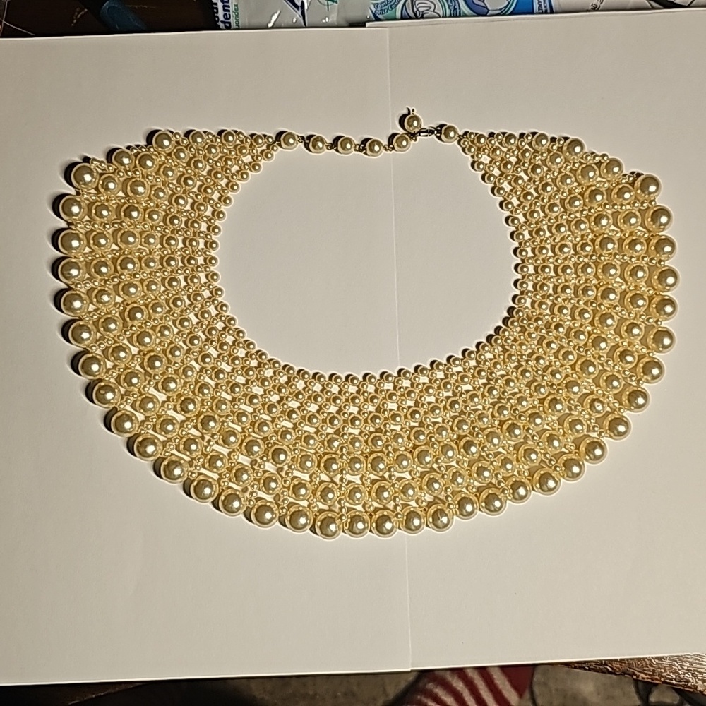 Vintage Faux Pearl Neclace